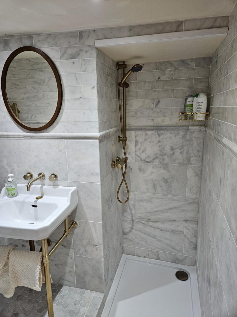 cotswold-cottage-guesthouse-shoebox-basic-double-room-14