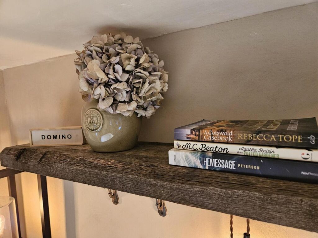 cotswold-cottage-guesthouse-shoebox-basic-double-room-15