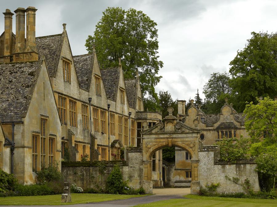 Cotswold Cottage Guesthouse - Wonderful Winchcombe Stanway House and Gardens